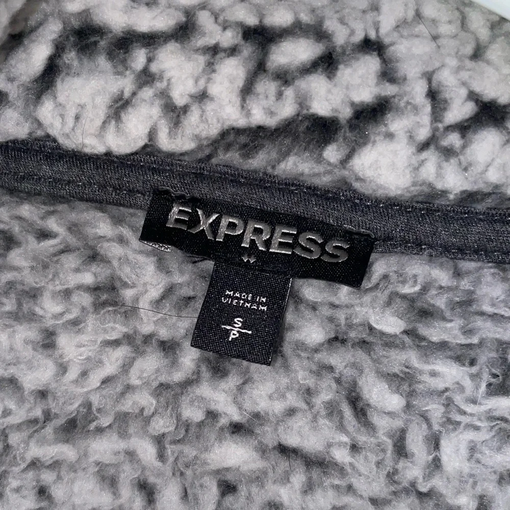 Express Sweater - Picture 2 of 2